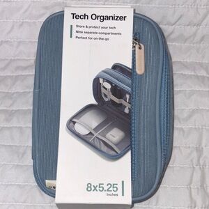 UBAYMAX Blue Tech Organizer